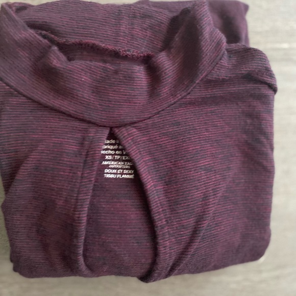 AE Soft and Sexy Keyhole Long Sleeve Top - Picture 10 of 11